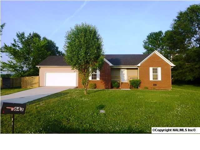 643 Ed Spears Rd, Owens Cross Roads, Alabama  Main Image