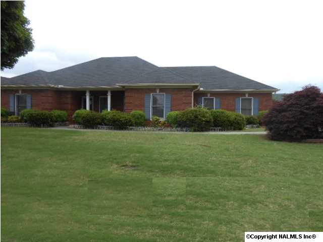 2321 Villaret Dr Sw, Huntsville, Alabama  Main Image