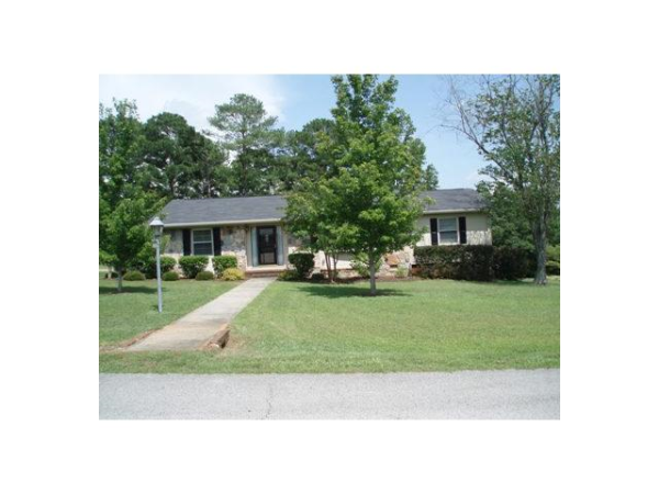 1301 Conger Rd, Anniston, AL Main Image