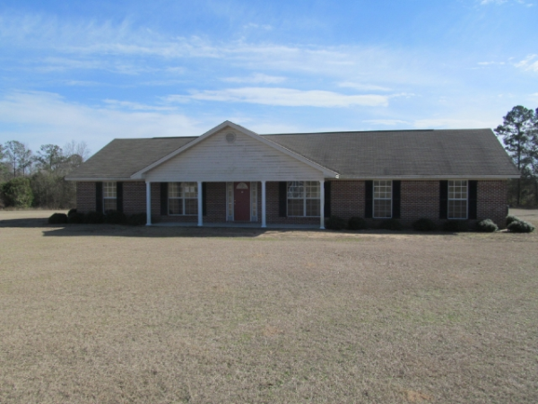 5828 Sweetwater Rd, Highland Home, AL Main Image