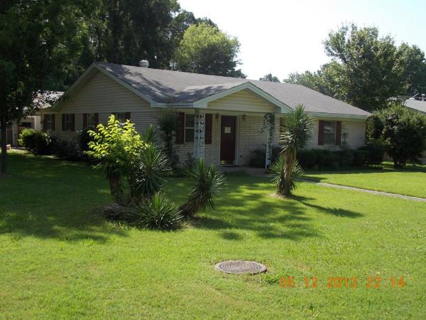 1304 Forrest Dr, Searcy, Arkansas Main Image