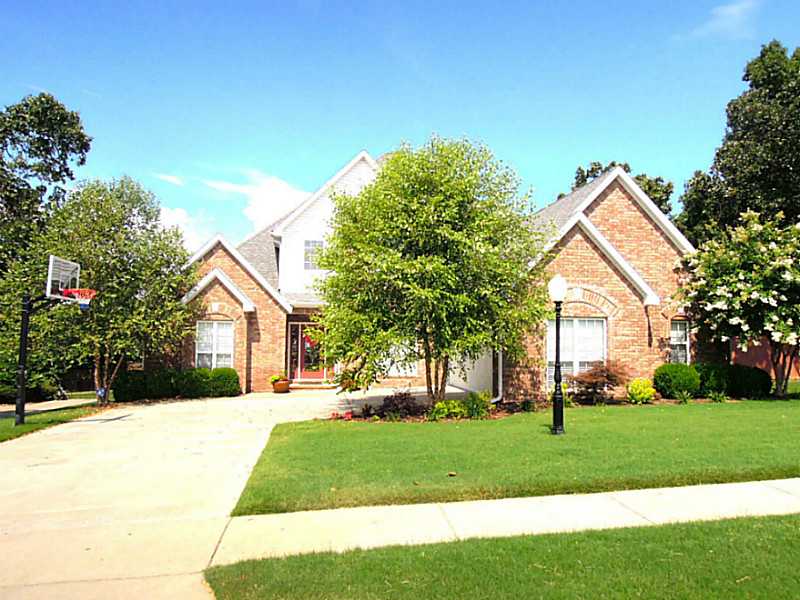 4791 N TRAILS END LN, Fayetteville, AR Main Image