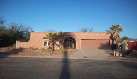 2846 North La Cienega Drive, Tucson, AZ Main Image