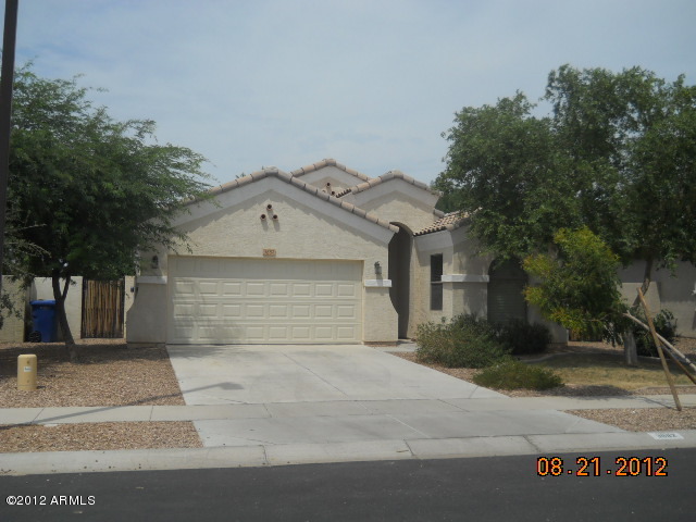 3882 S Stallion Dr, Gilbert, Arizona  Main Image