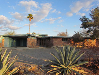 7102 N Edgewood Place, Tucson, AZ Main Image