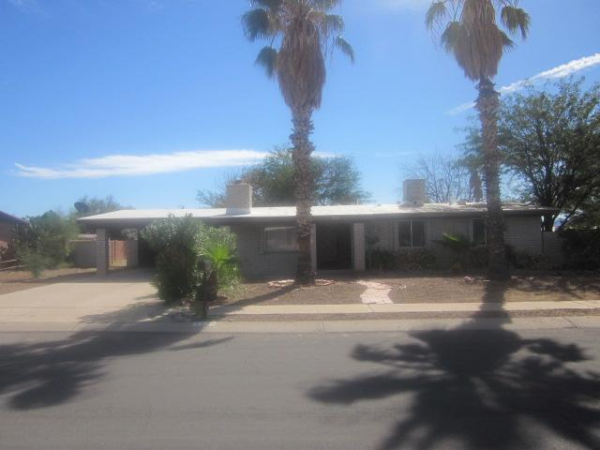 3233 W Philadelphia Ln, Tucson, AZ Main Image
