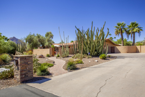 5615 E Cactus Wren Road, Paradise Valley, AZ Main Image