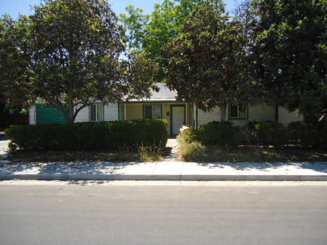 839 Del Altair Ave, Reedley, CA Main Image