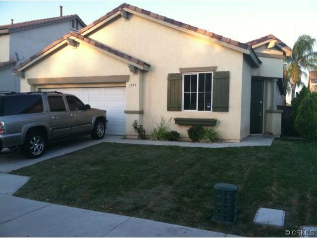 1053 Dolphin Dr, Perris, CA Main Image