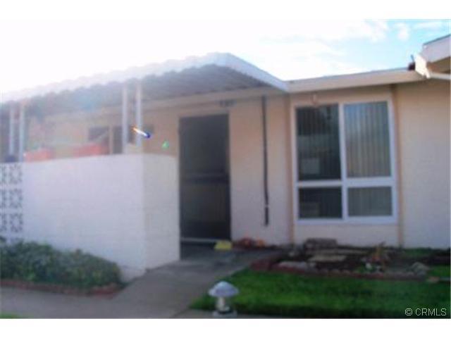 26749 Whispering Leaves Dr #B, Newhall, CA Main Image