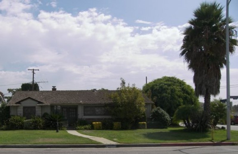 10316 Woodruff Avenue, Downey, CA Main Image