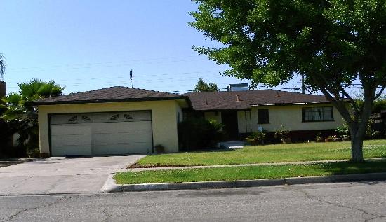 4012 East Sussex Way, Fresno, CA Main Image
