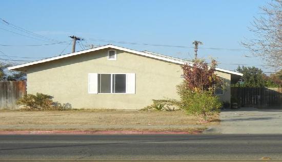 1218 North Clark Street, Fresno, CA Main Image