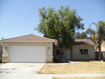 1636 W Oakland Court, Tulare, CA Main Image