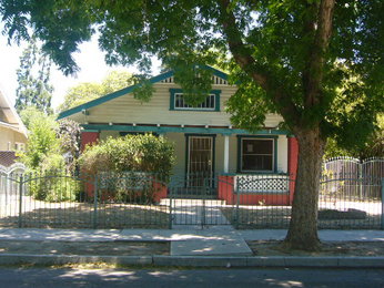 712 North Poplar Avenue, Fresno, CA Main Image