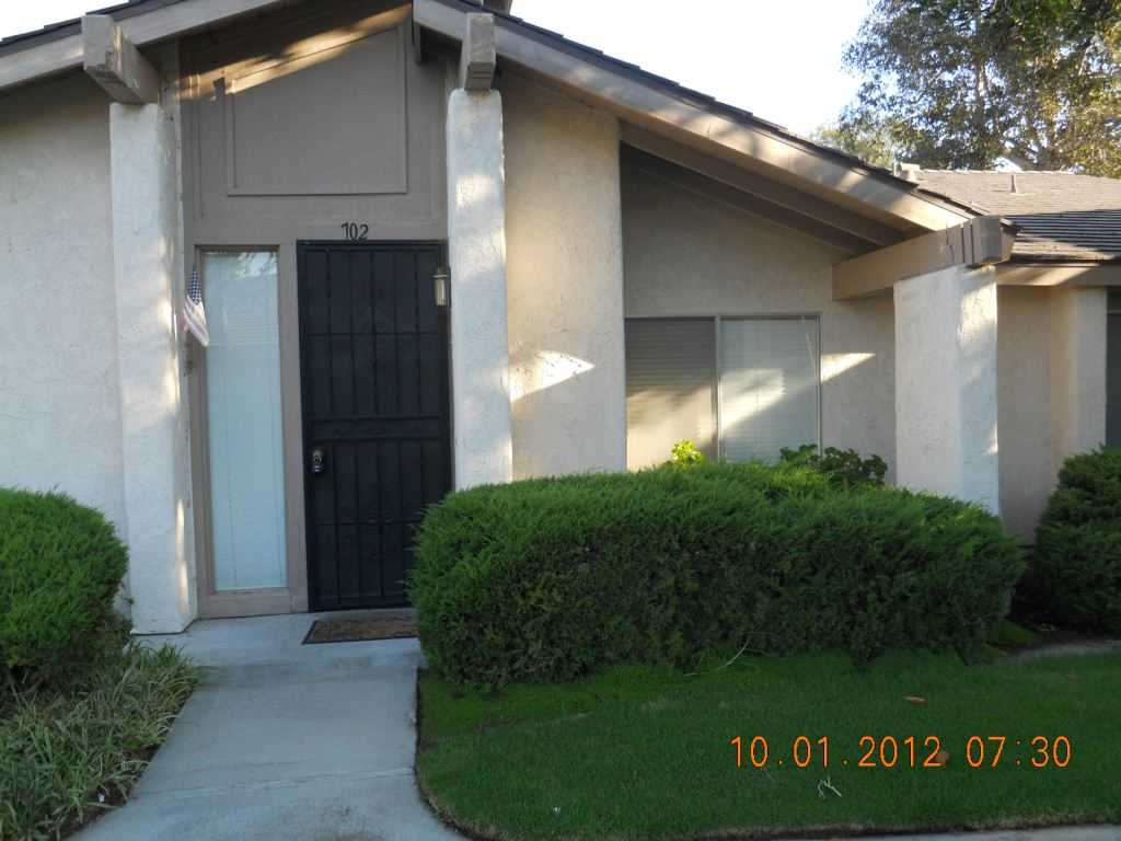 702 Holly Ave, Oxnard, California  Main Image