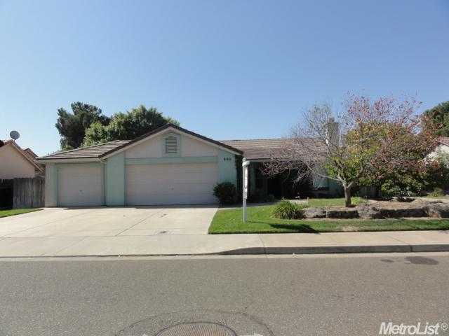990 Summerfield Dr, Atwater, California  Main Image