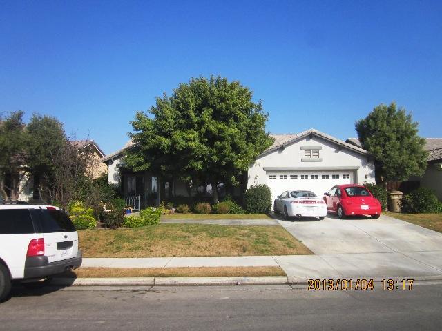 10124 Seneca Falls Ave, Bakersfield, California  Main Image