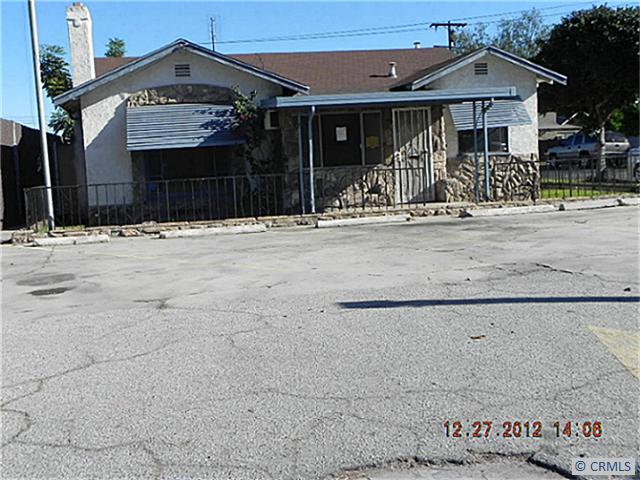 17432 Woodruff Ave, Bellflower, California  Main Image