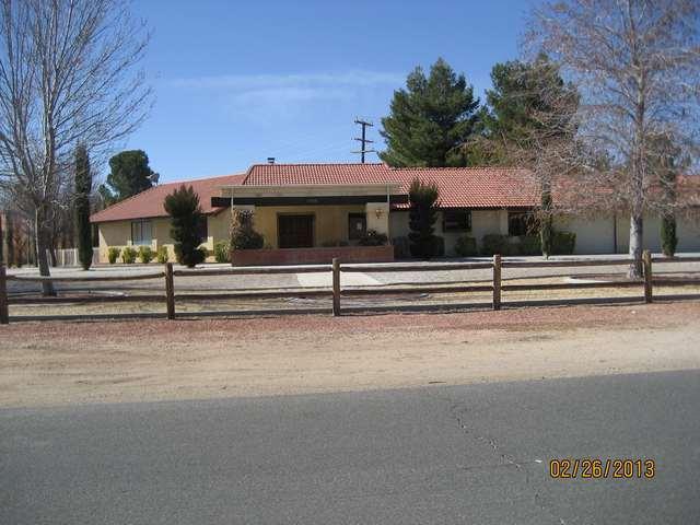 19981 Chickasaw Rd, Apple Valley, California  Main Image