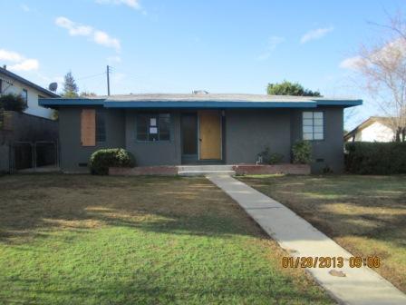 1117 W Point Dr, Bakersfield, California  Main Image
