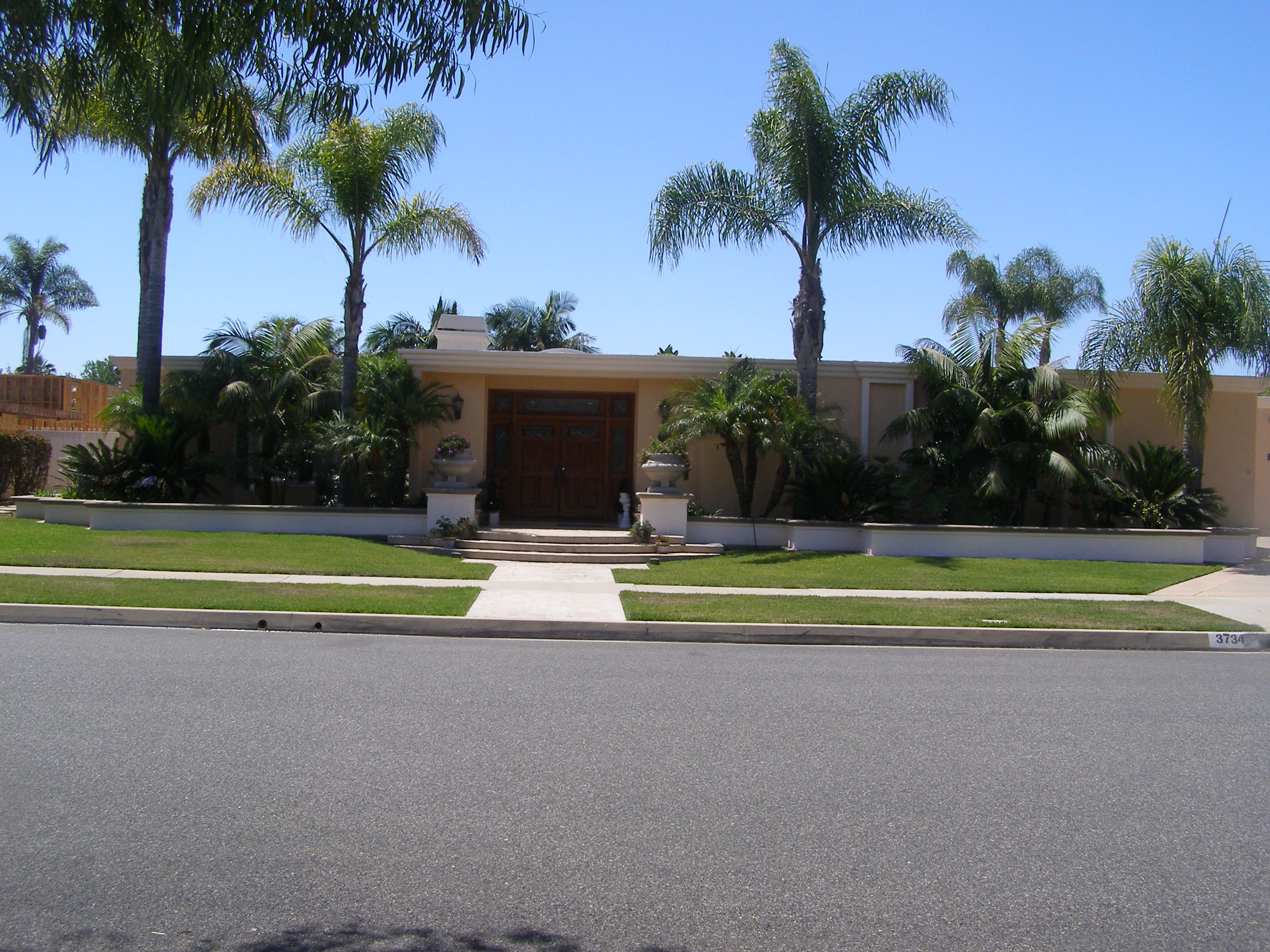 3734 Manor Drive, Lakewood, CA Main Image