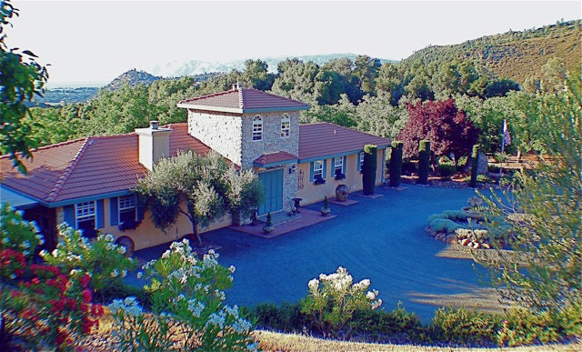 Villa Vinchenza, Clearlake, CA Main Image