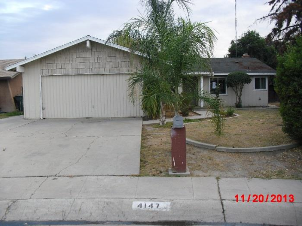 4147 W Robinwood Ave, Visalia, CA Main Image