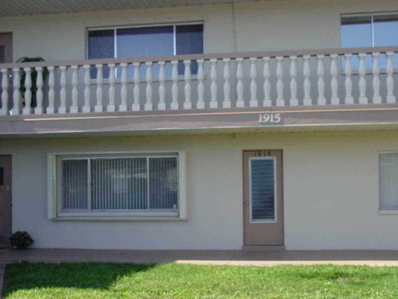 1915 W Lakeview Blvd Apt 1, North Fort Myers, FL Main Image