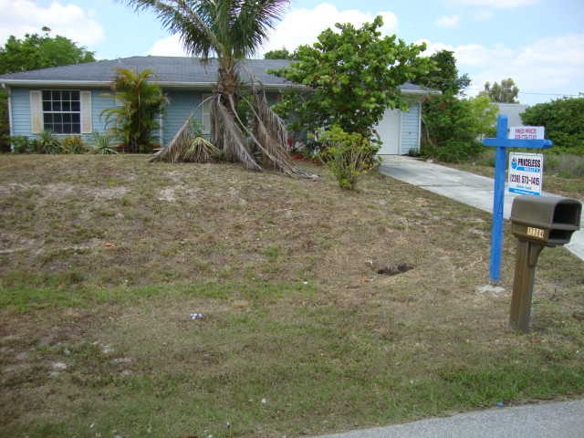 17384 Dowling Dr, Fort Myers, FL Main Image