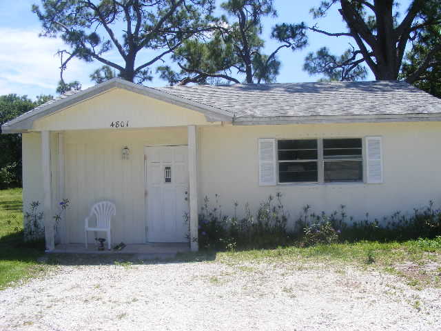 4801 Anglevilla Dr, Fort Pierce, FL Main Image