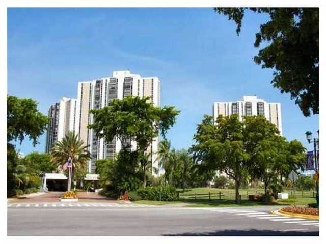 20301 W COUNTRY CLUB DR # 821, Aventura, FL Main Image