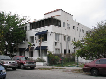 1021 NW 3 St, Miami, FL Main Image