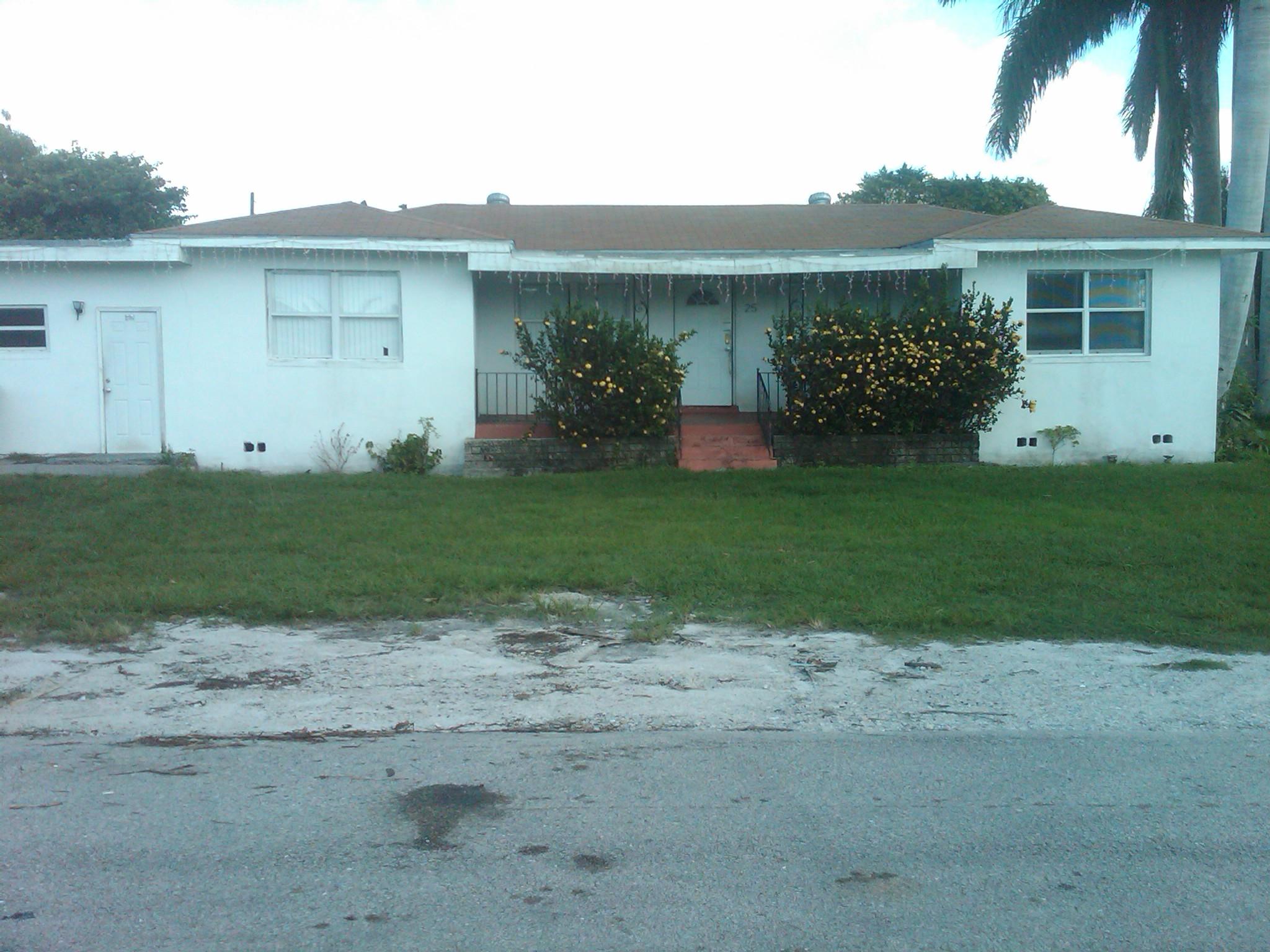 25 Nw Avenue G, Belle Glade, FL Main Image