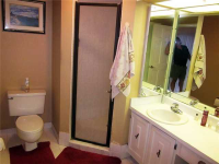 1070 NE 203 TE, Miami, Florida Image #4844723