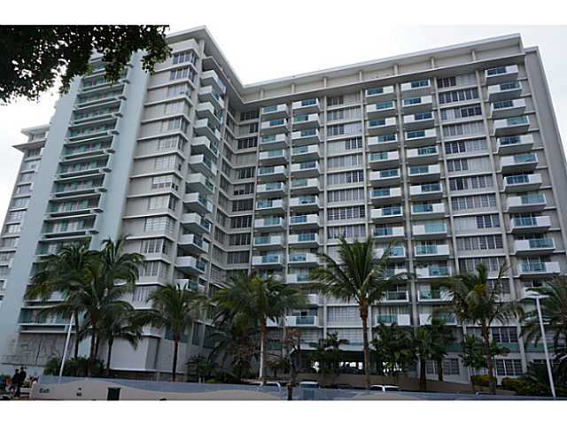 1000 W Ave Unit 807, Miami Beach, Florida  Main Image