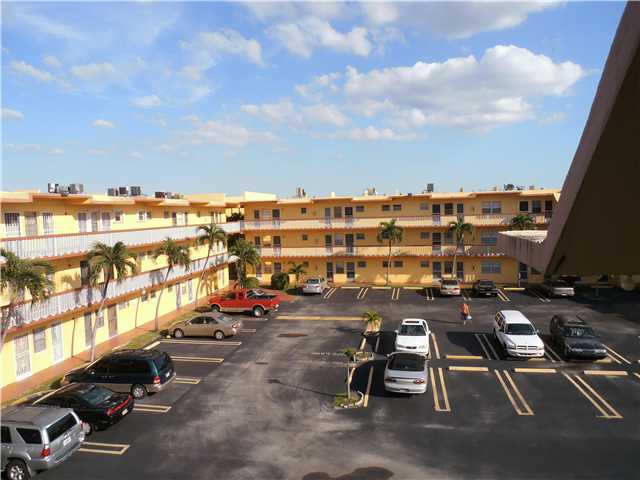 1551 NE MIAMI GARDENS DR # 132, Miami, Florida Main Image