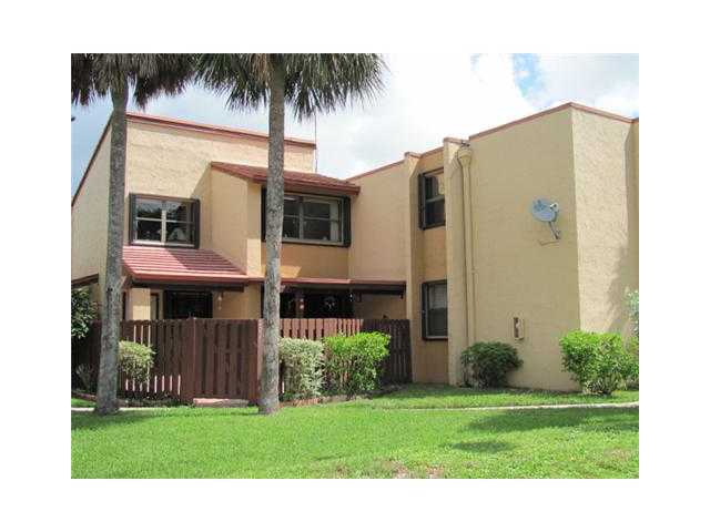 201 W PARK DR # 2-206, Miami, Florida Main Image