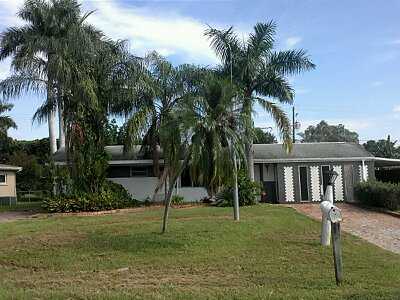 2115 Pineview Rd, Fort Myers, Florida  Main Image