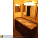 6195 ROCK ISLAND RD # 516, Tamarac, Florida Image #5711168