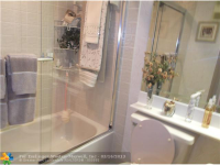 8437 NW 78th Ct # 5, Tamarac, Florida Image #5856011