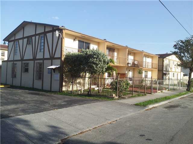 301 SW 110 AV # G2, Sweetwater, Florida Main Image