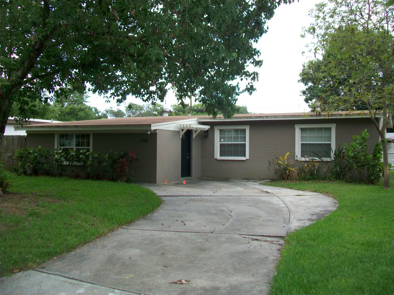 708 Leisure Avenue, Tampa, FL Main Image