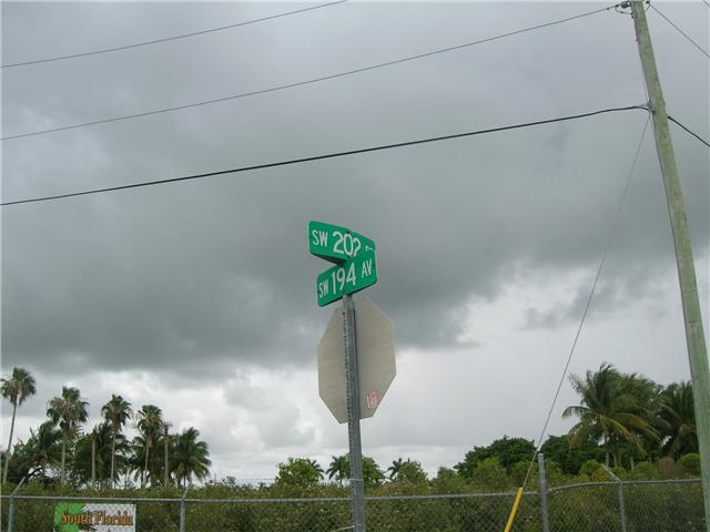 19520 SW 202 ST, Miami, Florida Main Image