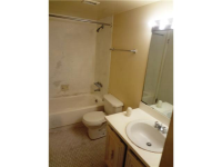 488 Nw 165th Street Rd Apt B111, Miami, Florida  Image #6797454