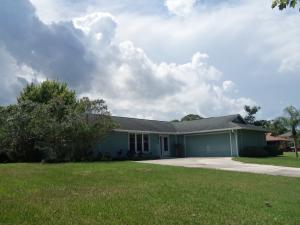 704 Sw Woodside Dr, Palm City, Florida  Main Image