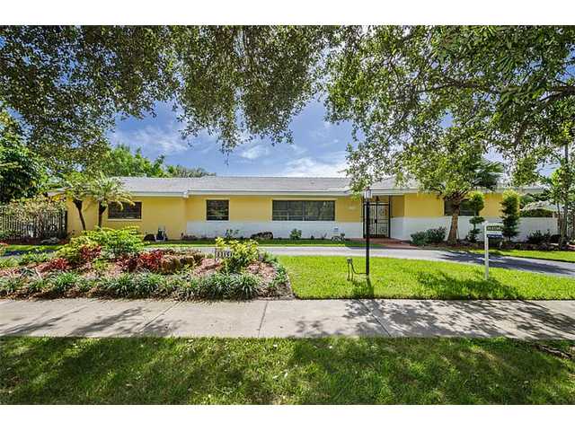 13151 SW 72 AV, Pinecrest, Florida Main Image
