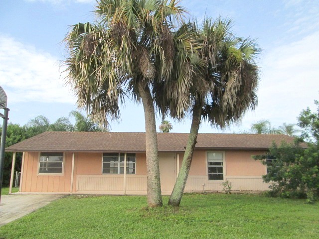 19368 Coraltree Ct, Lehigh Acres, Florida  Main Image