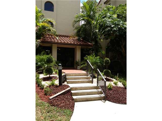 6010 S FALLS CIRCLE DR # 407, Lauderhill, Florida Main Image