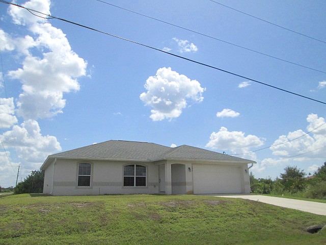 2801 32nd St Sw, Lehigh Acres, Florida  Main Image